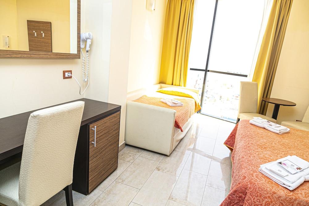 Ambasciatori Hotel 3*